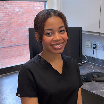 Dr Naomi Bucknor